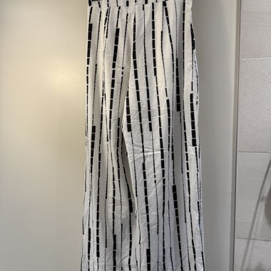 Pantaloni wide leg in bianco e nero mai indossati