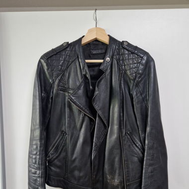 Perfecto in pelle nera