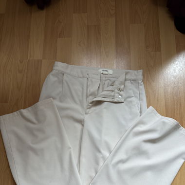 Pantalon beige crème très léger 
