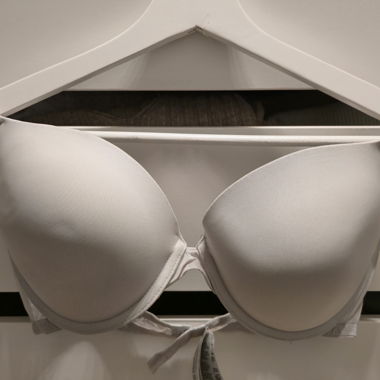 H&M BH 85D