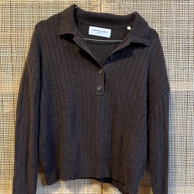 Sweater with buttons