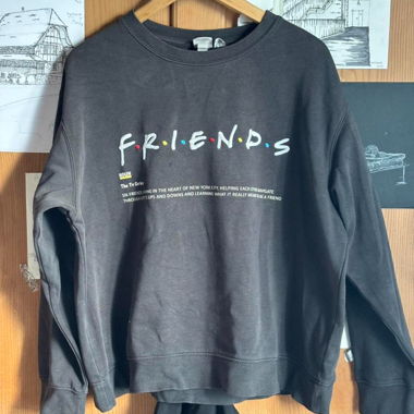 H&M FRIENDS print sweatshirt