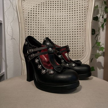 DEMONIA GOTH PUMPS brand new !