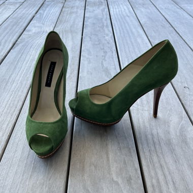 Elegant Green Pumps Size 36 ZARA Brand
