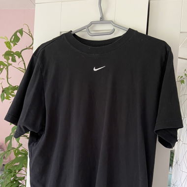 Nike T- shirt