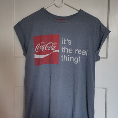 Coca-Cola T-Shirt Size 10
