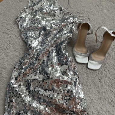 robe à paillettes argentée