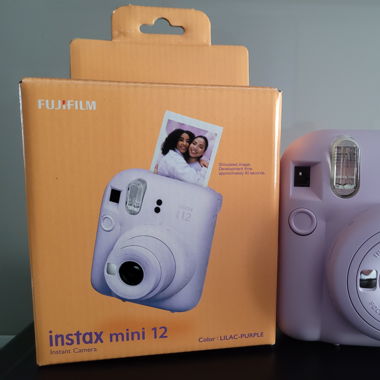 Neue Fujifilm Instax mini 12 lilac 