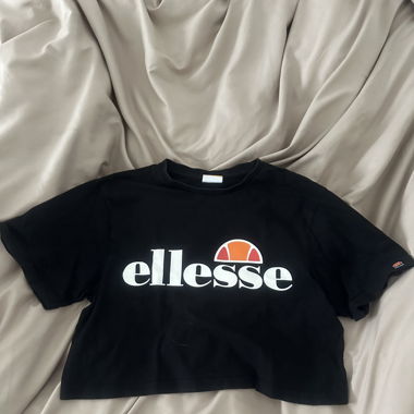 ellesse shirt croped