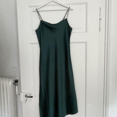 Bruuns Bazaar Cocktailkleid in Grün