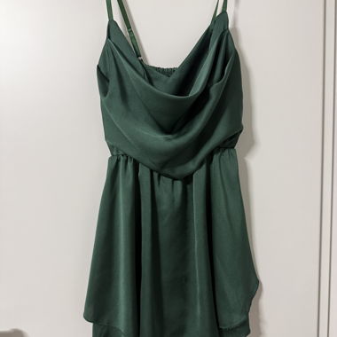 Grünes Kleid