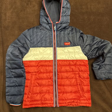Levi’s veste matelassée pour enfant avec capuche