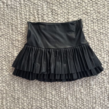 Stylish mini skirt 