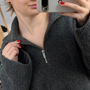 Pull en maille avec zipp