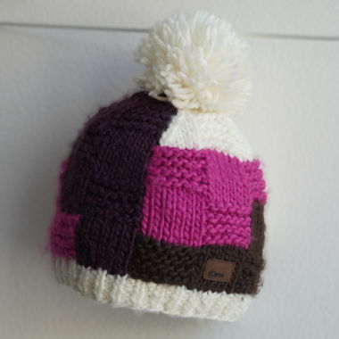 warme Mütze pink-violett-weiss-braun mit Bommel