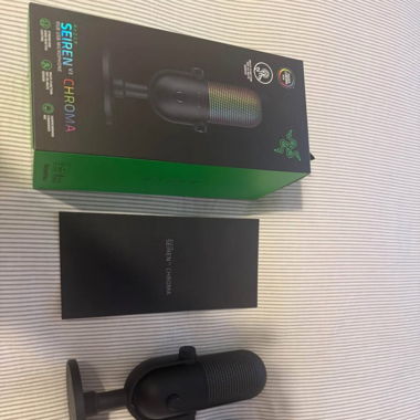 Micro Razer Siren Chroma 