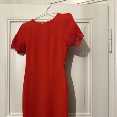 Kleid mit Spitze