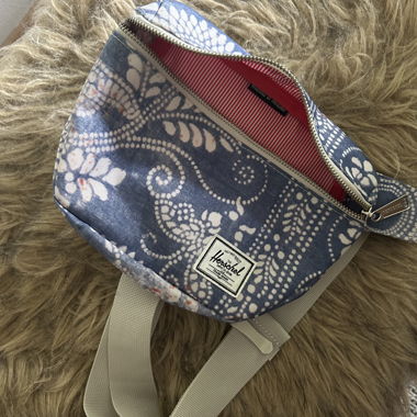 Herschel-Gürteltasche