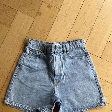 PullandBear High-Waisted short