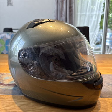 Motorcycle Helmet with Visor (L)