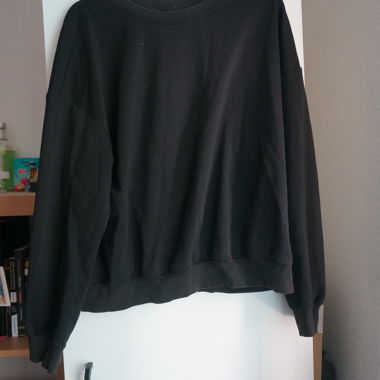 Basic Plack Sweater
