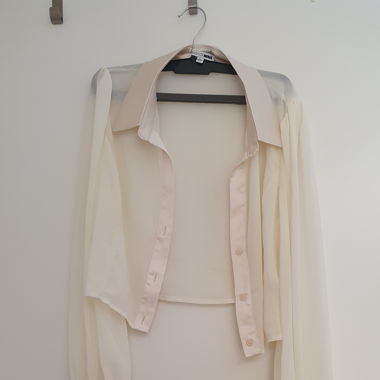Beige gecroppte Bluse leicht transparent
