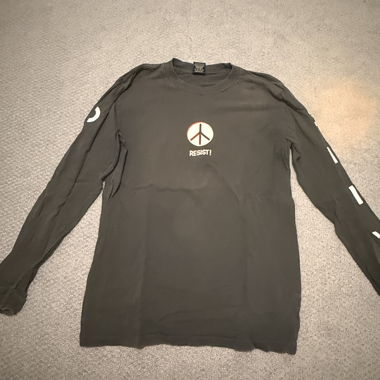 T-shirt manches longues OBEY Resist
