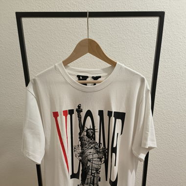 VLONE Statue of Liberty T-shirt