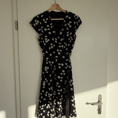 Abito a portafoglio midi Massimo Dutti con stampa floreale
