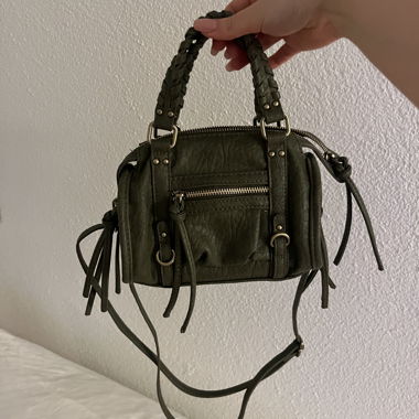 bershka khaki city bag dupe