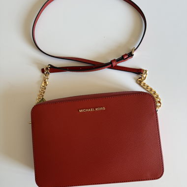 Michael Kors Schultertasche rot