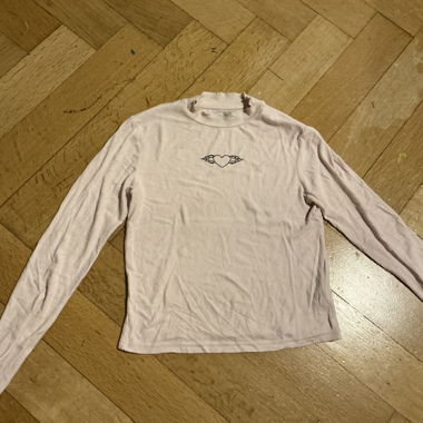 Bershka Rosafarbenes Top mit langen Ärmeln