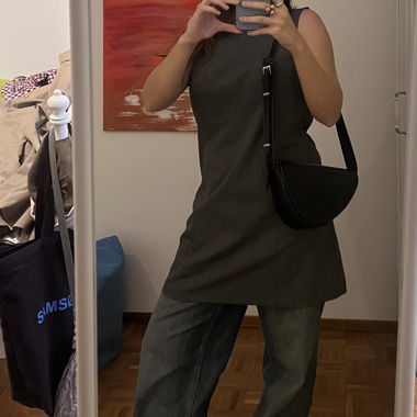 Black geometrical purse (fake leather) 