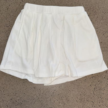 Cider short blanc NEUF, taille
