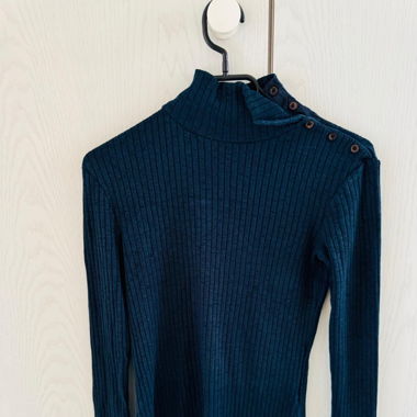 Schöner Pullover Marke Massimo Dutti