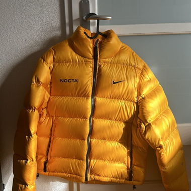 Nocta puffer Gold