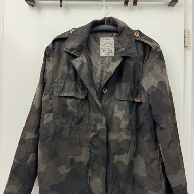 Lightly lined jacket, size M