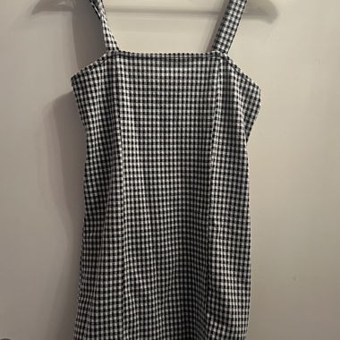 Vestito corto a quadretti nero e bianco