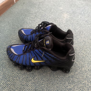 Nike Shox Sneaker