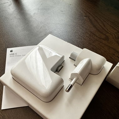 Apple USB-C 30W Power Adapter