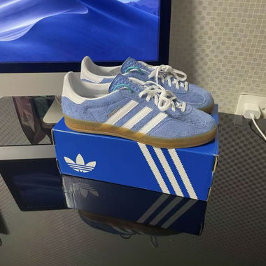 Adidas Gazelle Sneakers