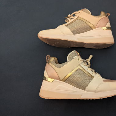 Basket à talons MK