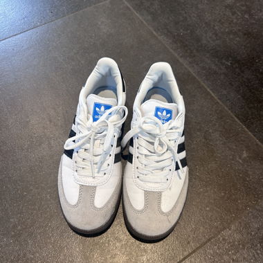Adidas Samba