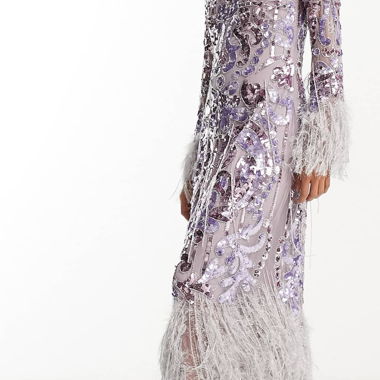 Mini abito con paillettes e piume