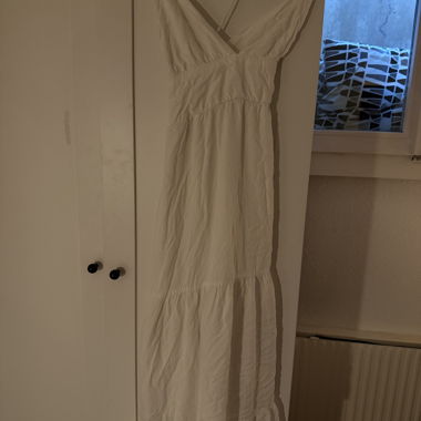 Abito maxi bianco con spalline sottili
