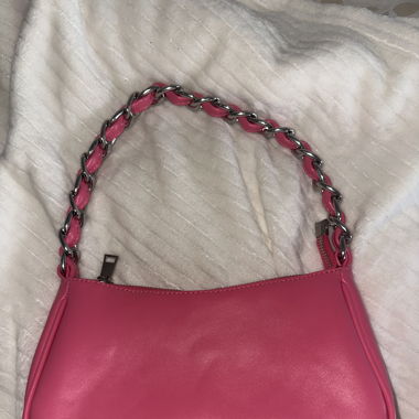 Pinke Schultertasche
