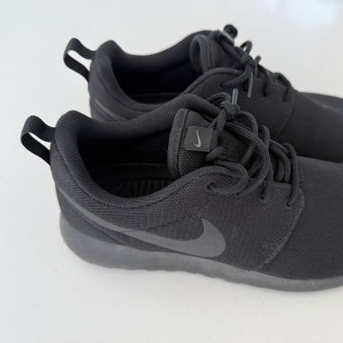 Nike Roshe noires