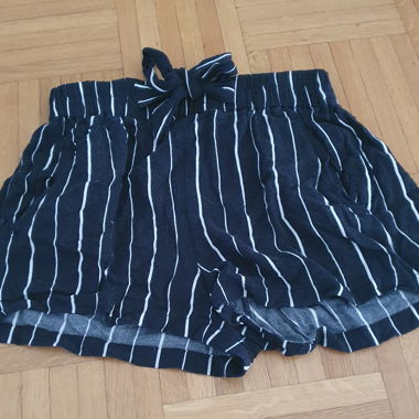 Pantaloncini a righe