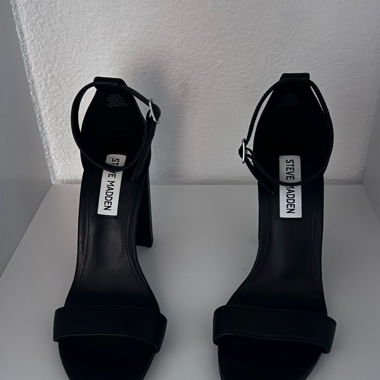 Sandali neri Steve Madden