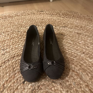 Vintage Ballet Flats